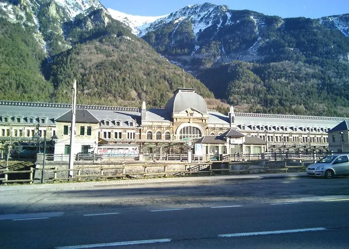 Albareda Apartment *